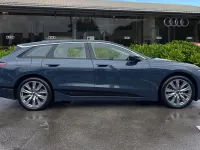 Begagnad Audi A6 e-tron Sport 210 kW (286 HK) 2025 Blå Kombi