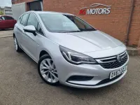 Used Vauxhall Astra Design Edition 99 HP (72 kW) 2017 Silver Hatchback