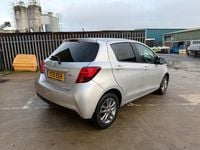 Used Toyota Yaris 99 HP (72 kW) 2015 Silver Hatchback