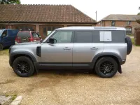 Used Land Rover Defender SE 300 HP (220 kW) 2021 Grey SUV