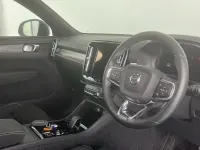 Used Volvo XC40 Plus 161 HP (118 kW) 2024 Gold SUV