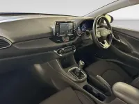 Used Hyundai i30 SE 120 HP (88 kW) 2019 Blue Hatchback