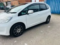 Used Honda Jazz Hybrid 100 HP (73 kW) 2010 White Hatchback