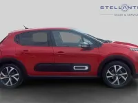 Begagnad Citroën C3 PureTech 108 HK (79 kW) 2024 Röd Halvkombi