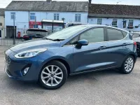 Usado Ford Fiesta Titanium 100 HP (73 kW) 2019 Azul Citadino