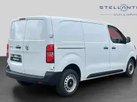 Used Vauxhall Vivaro S 118 HP (86 kW) 2024 White MPV