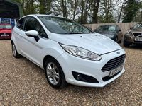 Used Ford Fiesta Zetec 82 HP (60 kW) 2017 White Hatchback