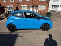 Used Toyota Aygo X-cite 69 HP (50 kW) 2016 Blue Hatchback