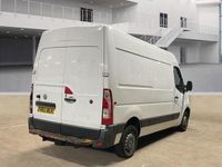 Second-hand Vauxhall Movano 136 CP (100 kW) 2016 Alb Monovolum