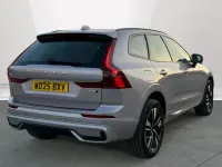 Used Volvo XC60 Plus 250 HP (183 kW) 2025 Silver SUV
