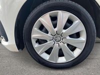 Used Peugeot 108 Active 72 HP (52 kW) 2019 White Hatchback