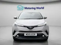 Używany Toyota C-HR 116 KM (85 kW) 2019 Srebrny SUV