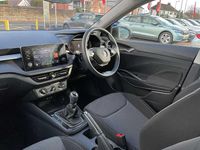 Used Skoda Fabia Colour Edition 59 HP (43 kW) 2022 Candy white black magic pearl effect Hatchback