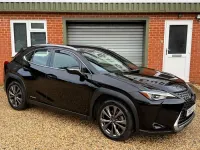 Usado Lexus UX 184 HP (135 kW) 2019 Preto SUV