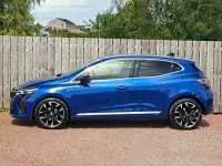 Used Renault Clio Techno 90 HP (66 kW) 2025 Blue Hatchback