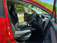 Used Toyota Yaris 101 HP (74 kW) 2016 Red Hatchback