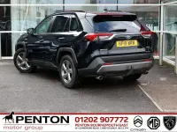 Käytetty Toyota RAV4 222 HP (163 kW) 2019 Musta Katumaasturi