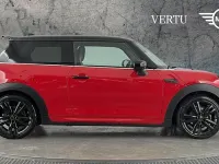 Used Mini Cooper Premium 136 HP (100 kW) 2023 Red Hatchback