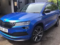 Usado Skoda Karoq SportLine 150 HP (110 kW) 2020 Azul SUV
