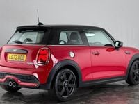 Used Mini Cooper S Classic 178 HP (130 kW) 2022 Red Hatchback