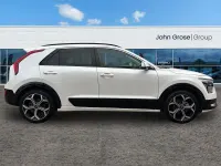 Used Kia Niro 2025 White SUV