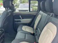 Używany Land Rover Defender HSE Dynamic 249 KM (183 kW) 2021 Szary SUV