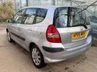 Begagnad Honda Jazz SE 83 HK (61 kW) 2005 Silver Halvkombi