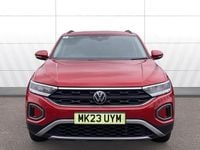Second-hand VW T-Roc Life 110 CP (80 kW) 2023 Roșu SUV
