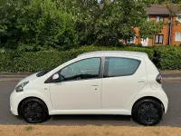 Used Toyota Aygo 2014 White Hatchback
