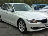 Begagnad BMW 318 Advantage 2013 Vit Sedan