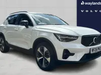 Used Volvo XC40 Plus 194 HP (142 kW) 2025 White SUV