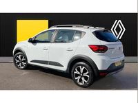 Used Dacia Sandero Prestige 90 HP (66 kW) 2022 White SUV