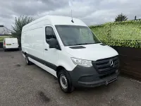 Begagnad Mercedes Sprinter Progressive 2023 Vit Van