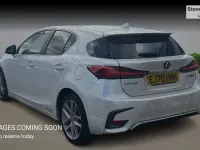 Usado Lexus CT200h 2020 Blanco Utilitario