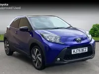 Used Toyota Aygo X 72 HP (52 kW) 2025 Juniper blue bitone SUV