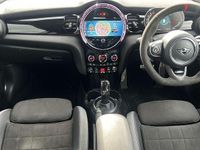 Usado Mini Cooper S Hatch 176 CV (129 kW) 2023 Negro Utilitario
