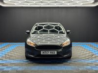 Begagnad Ford Focus Style 2017 Grå Halvkombi
