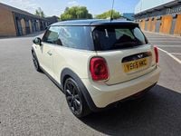 Used Mini Cooper Hatch 136 HP (100 kW) 2015 White Hatchback