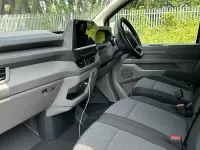 Begagnad VW Transporter Pro 2025 Grå Van