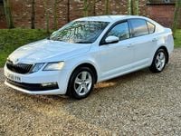 Used Skoda Octavia SE 2018 White Hatchback