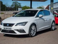 Begagnad Seat Leon FR 180 HK (132 kW) 2018 Vit Halvkombi