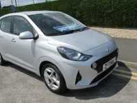Używany Hyundai i10 SE 84 KM (61 kW) 2022 Srebrny Hatchback
