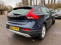 used Volvo V40 CC D2 Lux 5dr Powershift