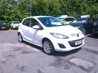 Used Mazda 2 2012 White Hatchback