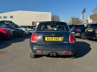 Used Mini Cooper S Classic 189 HP (139 kW) 2019 Blue Hatchback