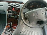 Used Mercedes E240 Elegance 170 HP (125 kW) 2001 Sedan