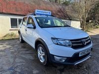 Used Dacia Sandero Lauréate 90 HP (66 kW) 2013 White Hatchback