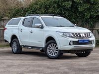 Used Mitsubishi L200 178 HP (130 kW) 2015 White Pickup