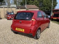 Używany Kia Picanto 66 KM (48 kW) 2016 Czerwony Hatchback