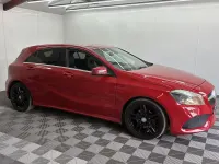 Used Mercedes A180 Executive 109 HP (80 kW) 2016 Red Hatchback